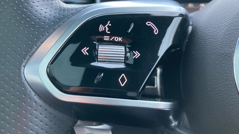 Jaguar F-Pace 2.0 D200 R-Dynamic Black 5dr Auto AWD Diesel Estate